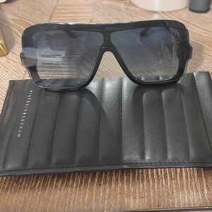 Victoria Beckham Black shield VB673s Sunglasses